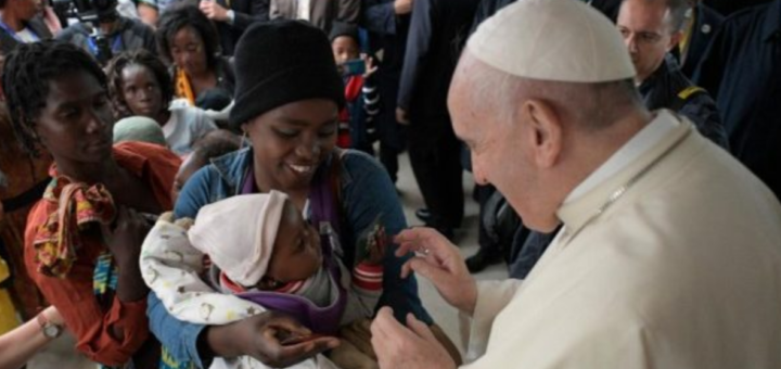 Visita del Papa al Centro DREAM